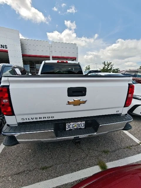 Used 2018 White Chevrolet LT image 10