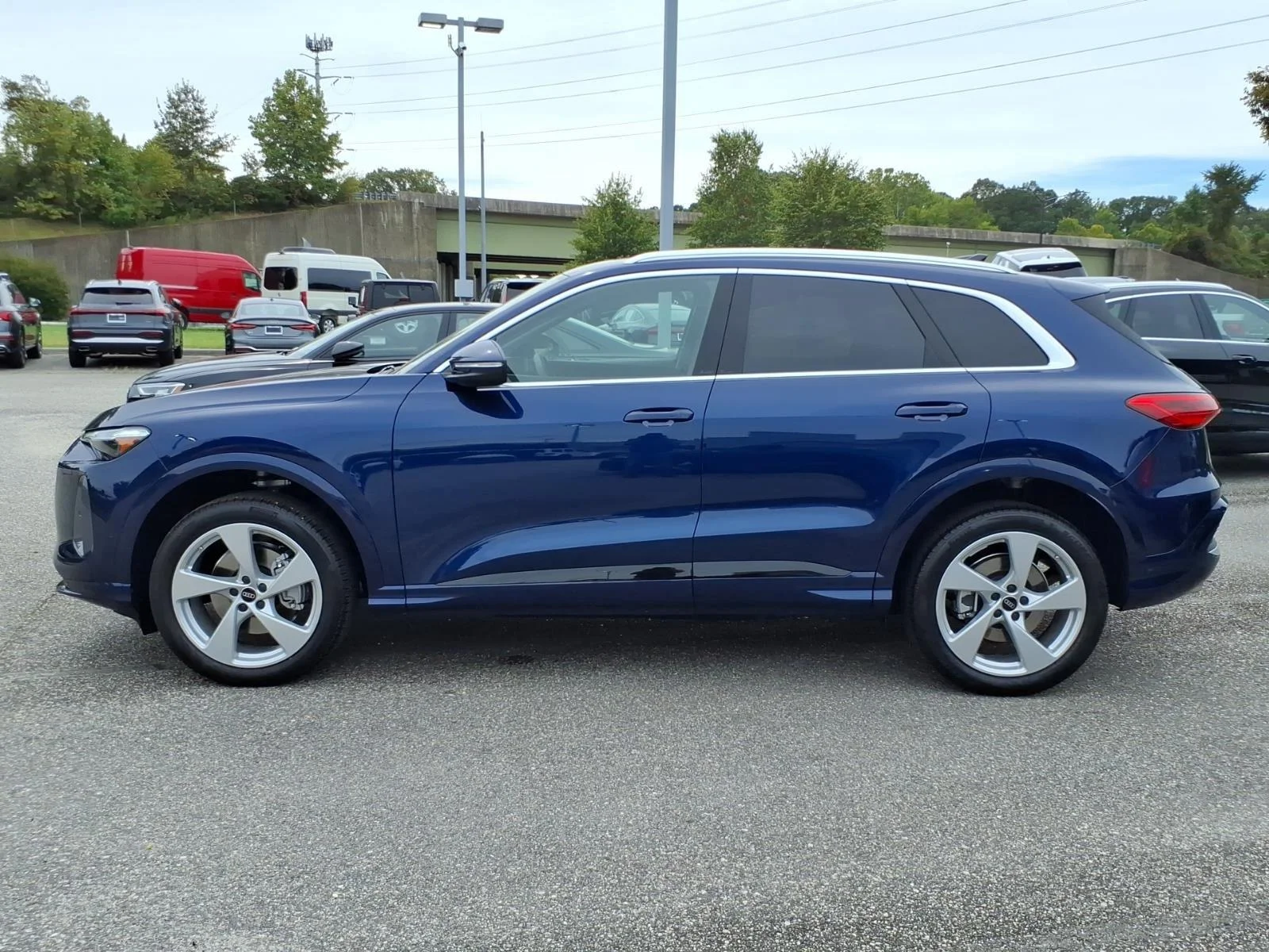 Certified Used 2025 Navarra Blue Metallic Audi Premium Plus image 3