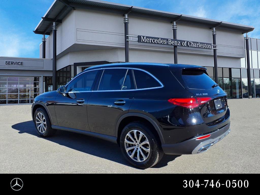 Used 2026 Black Mercedes-Benz GLC 300 image 5