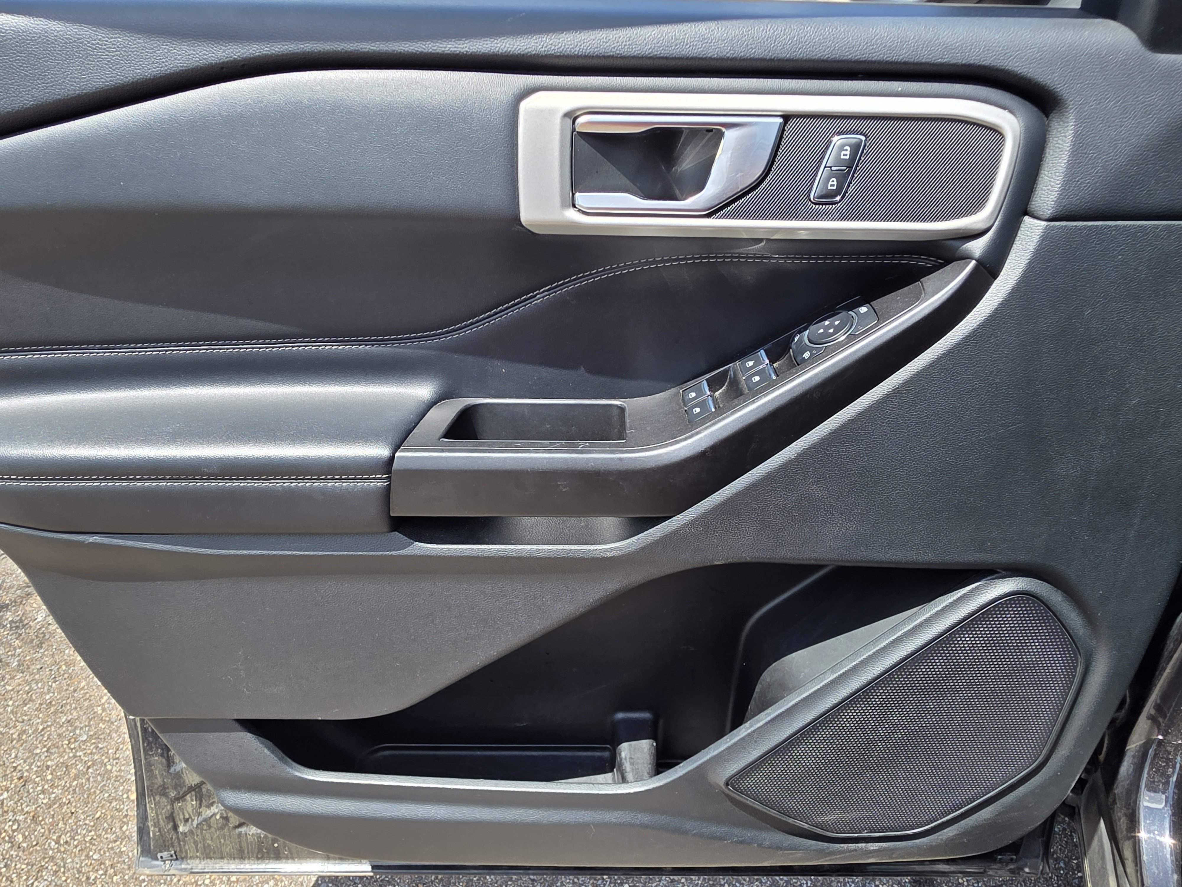 Used 2020 Black Metallic Ford XLT image 15