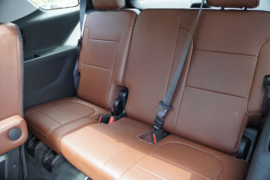Certified Used 2018 Mosaic Black Metallic Chevrolet High Country image 22