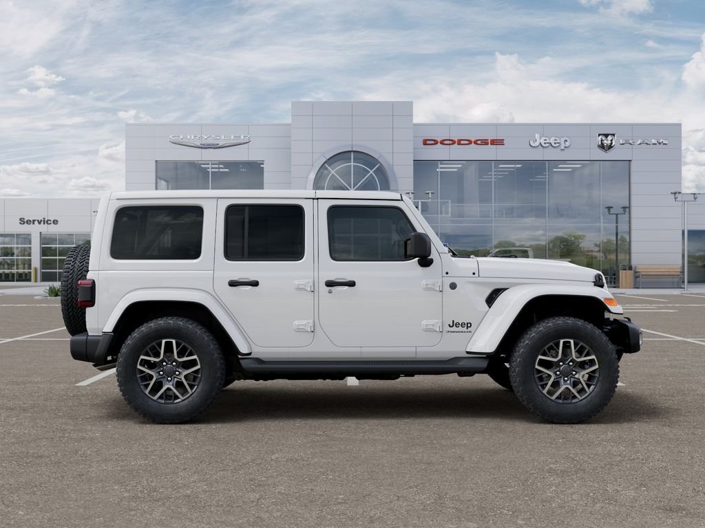 New 2026 Bright White Clear-Coat Exterior Paint Jeep Sahara image 21