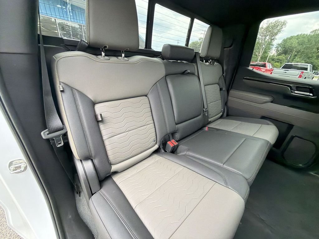 Used 2022 White Chevrolet ZR2 image 28