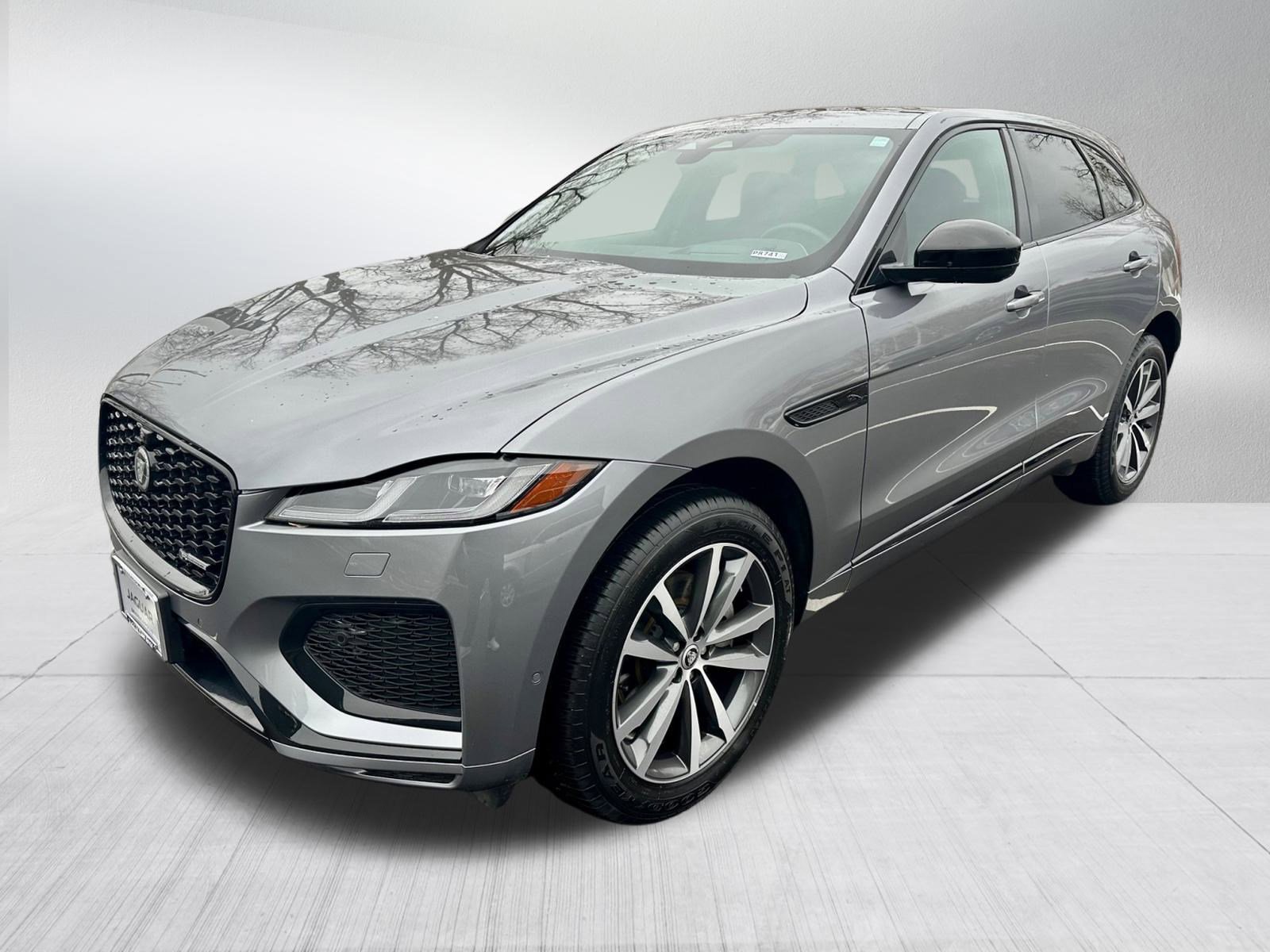 2025 Jaguar F-PACE R-Dynamic S