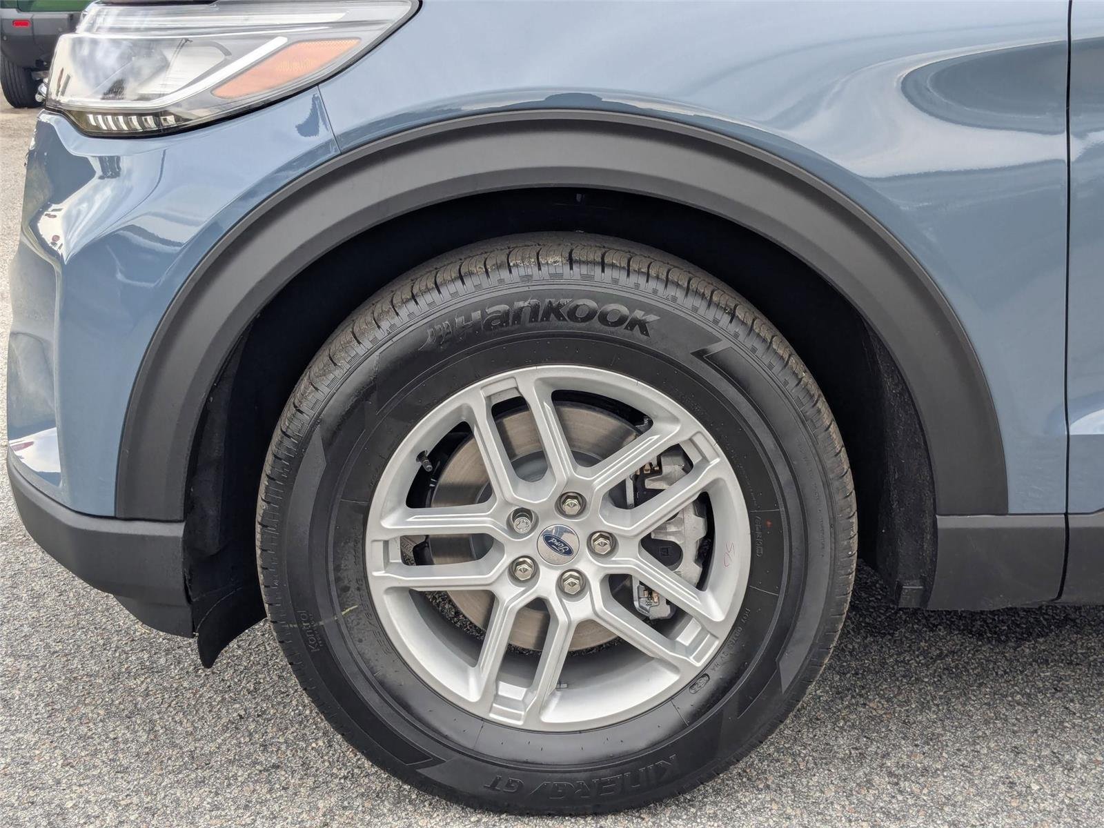 New 2026 Vapor Blue Metallic Ford Active image 10
