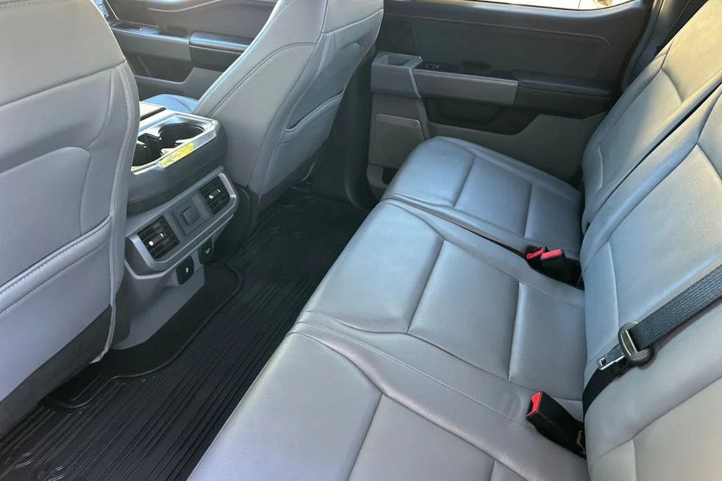 Used 2025 Red Ford Flash image 13