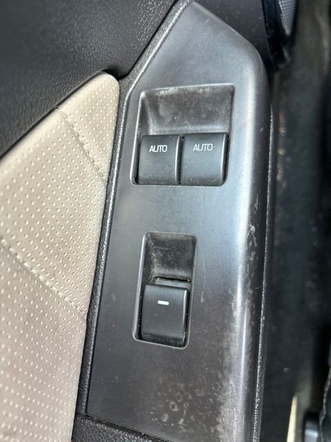 Used 2012 Red Ford V6 image 31