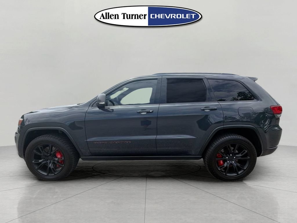 Used 2017 Black Jeep Trailhawk image 6