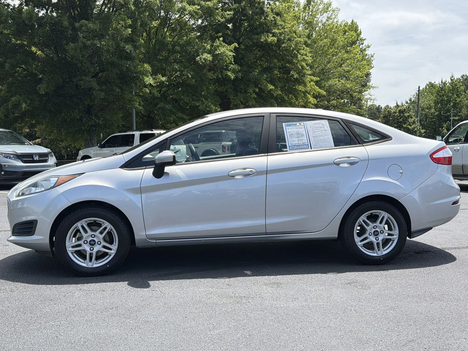 Used 2018 Silver Ford SE image 20