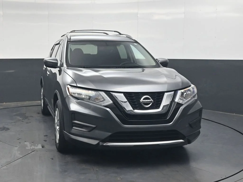 Used 2017 Gun Metallic Nissan S image 9