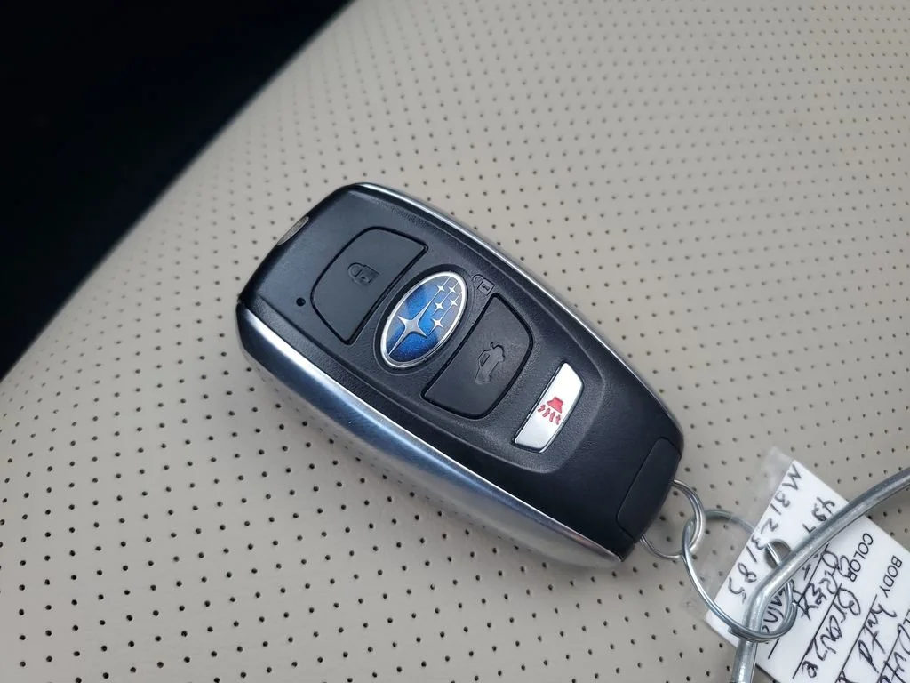 Used 2021 Brilliant Bronze Metallic Subaru Limited XT image 29