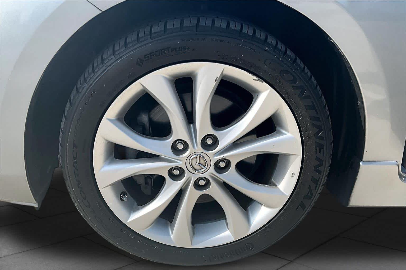 Used 2010 Liquid Silver Metallic Mazda s Sport image 10