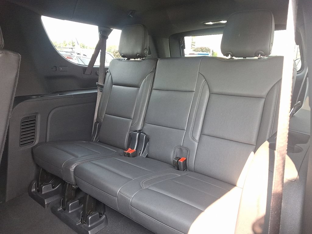Used 2025 Dark Ash Metallic Chevrolet LT image 11
