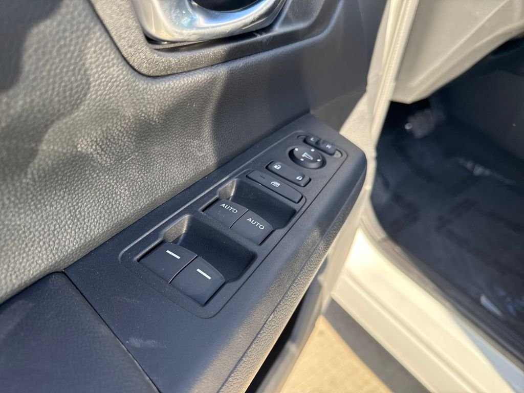 2026 Honda CR-V EX - Photo 11