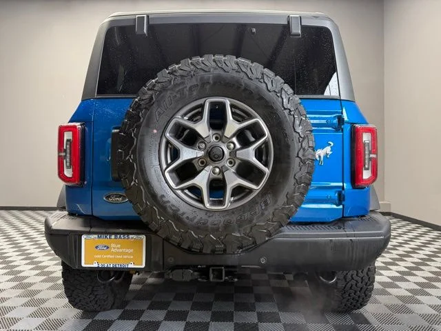 Used 2024 Blue Ford Badlands image 9