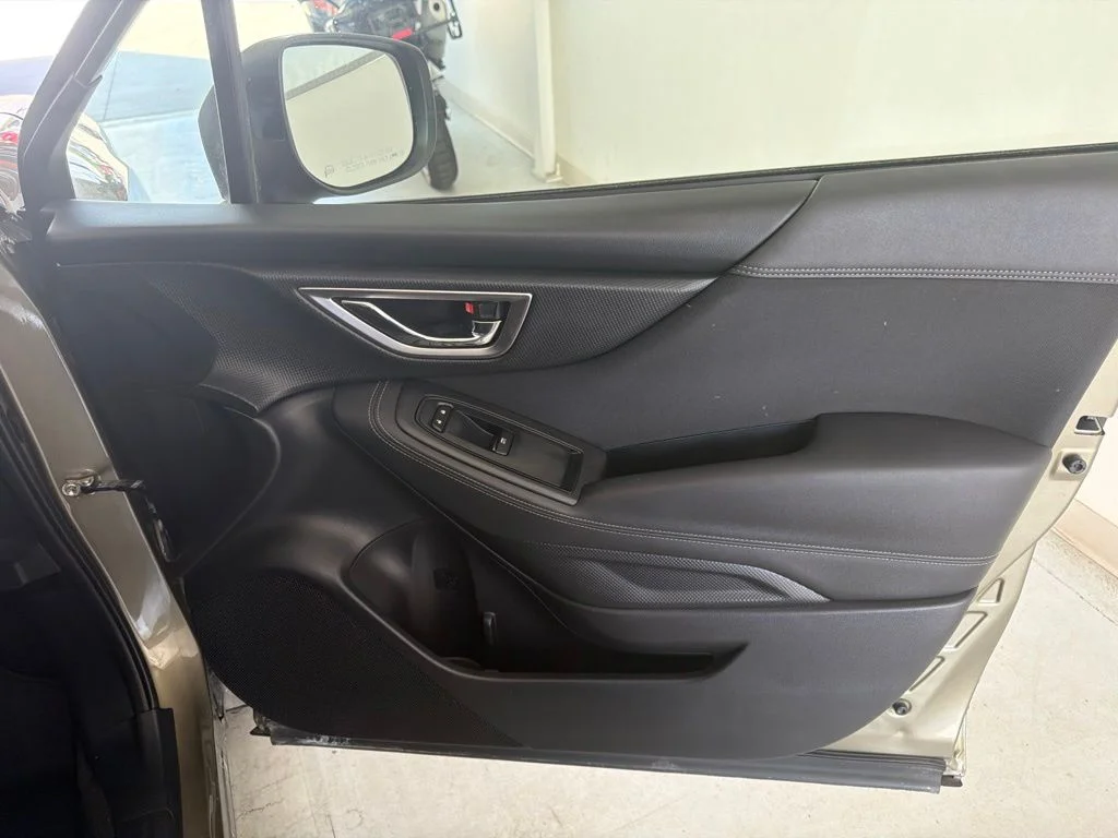 Used 2022 Green Metallic Subaru Premium image 38