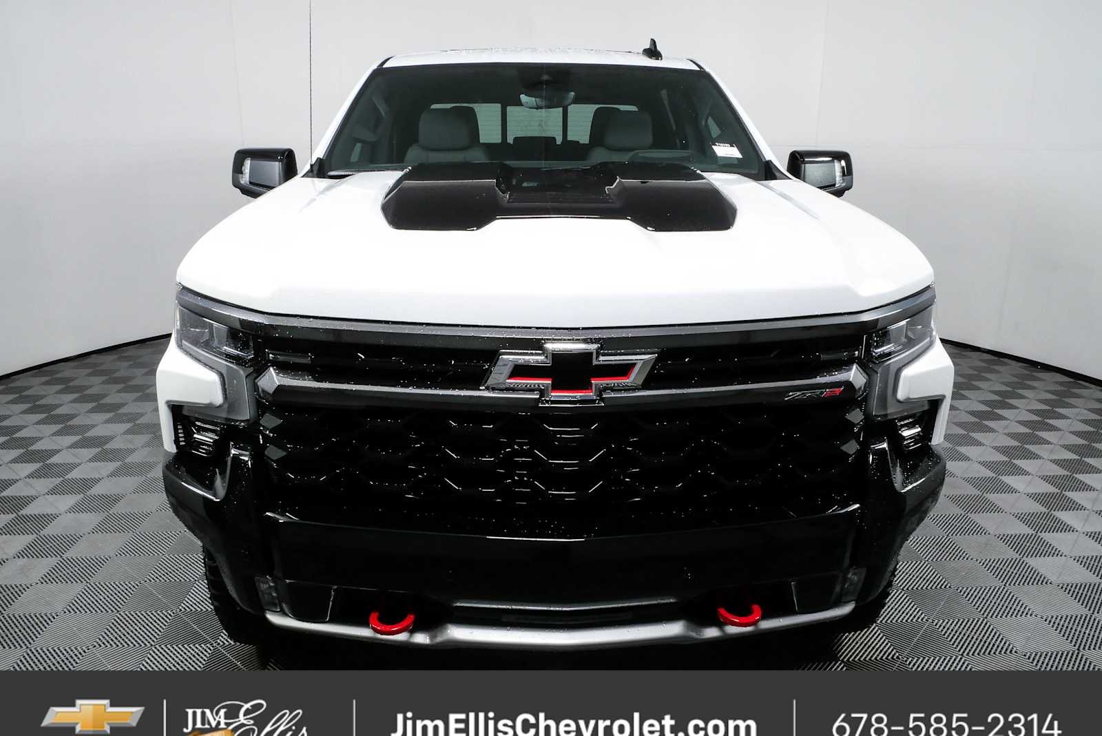 New 2026 Summit White Chevrolet ZR2 image 29