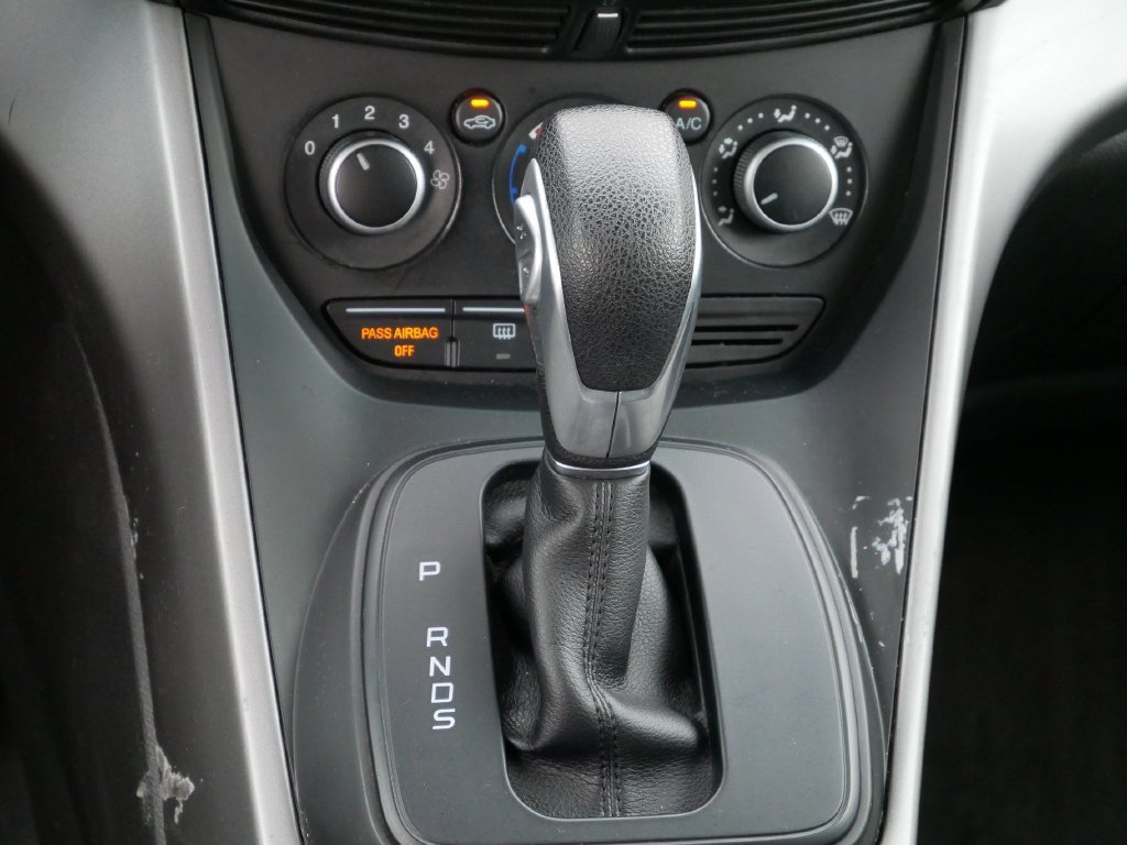 Used 2015 Black Ford SE image 15