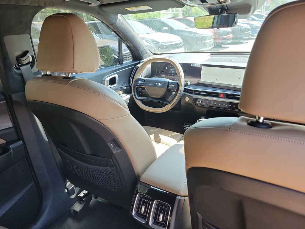 New 2026 Green Kia X-Line SX Prestige image 13