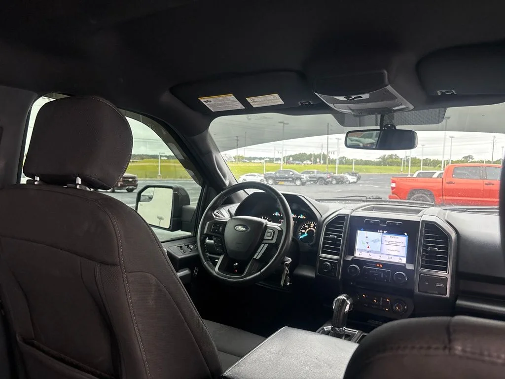 Used 2018 Gray Ford XLT image 30