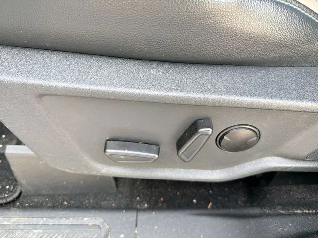 Used 2024 White Ford Wildtrak image 15