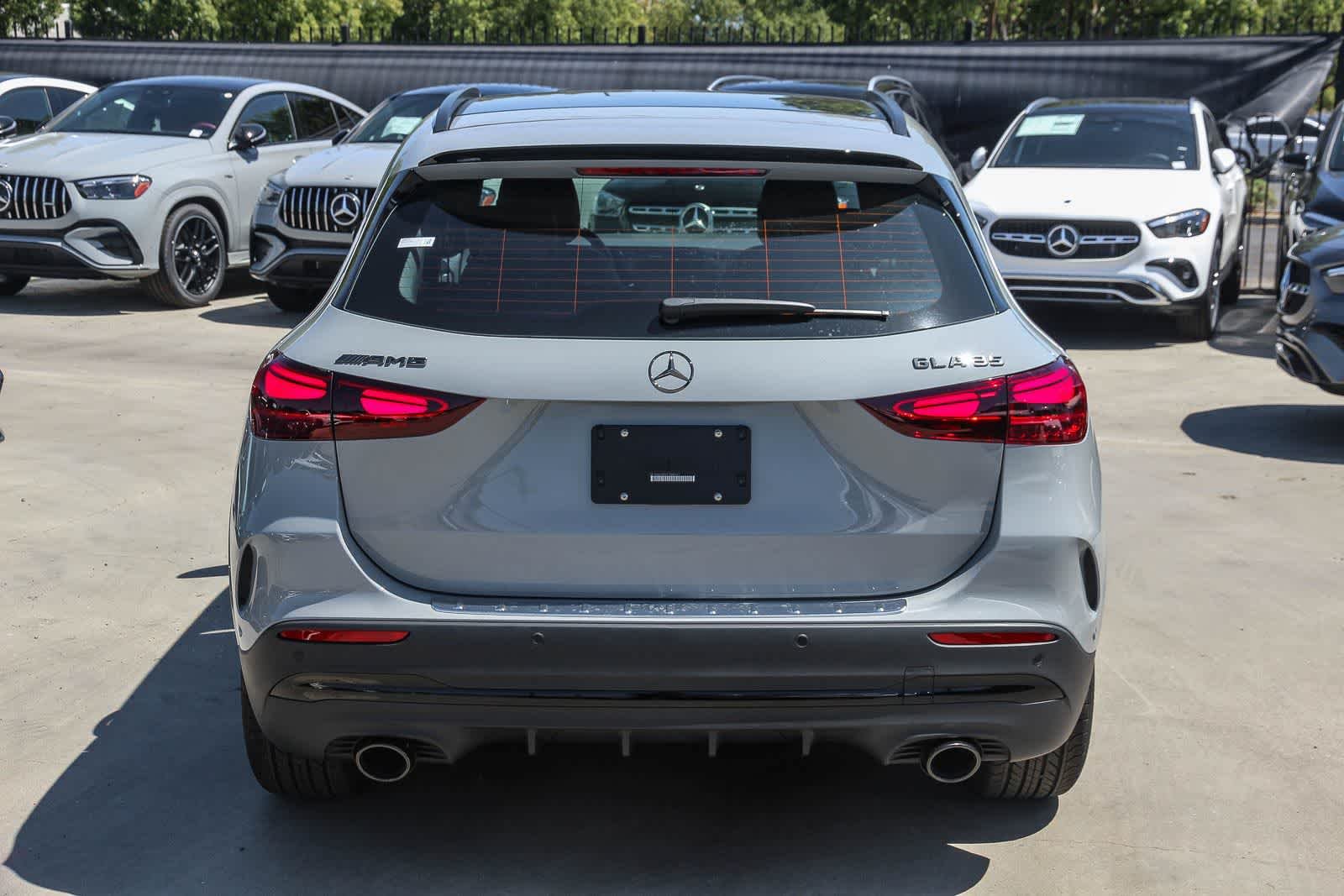 New 2026 MANUFAKTUR Alpine Grey Mercedes-Benz AMG® GLA 35 image 5