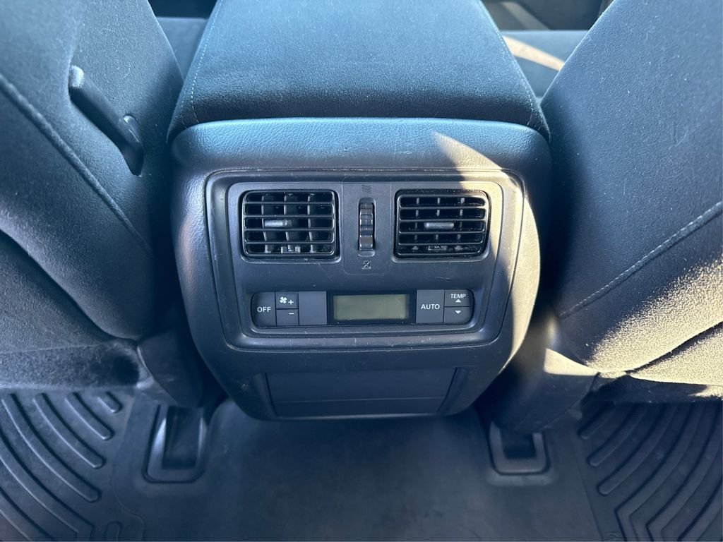 Used 2015 Black Nissan SV image 33