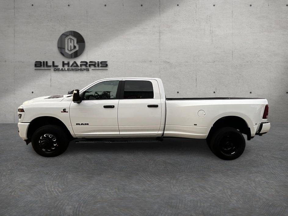 New 2027 Bright White Clear-Coat Exterior Paint RAM Big Horn image 9