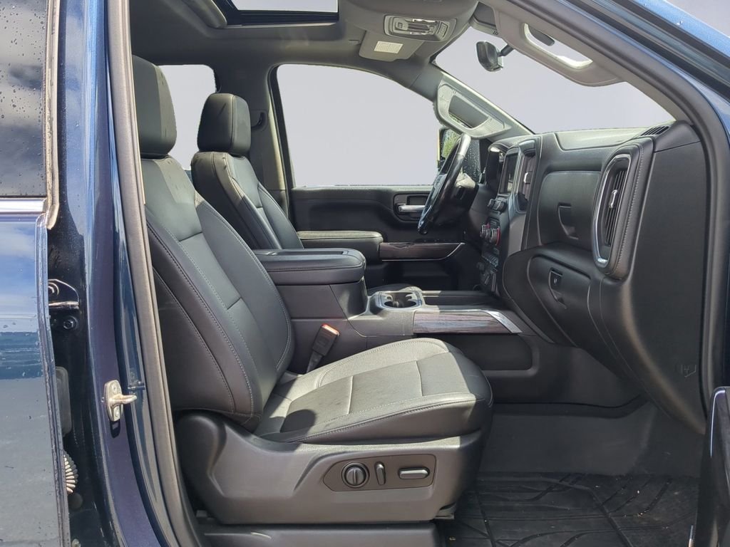 Used 2021 Blue Chevrolet LTZ image 19