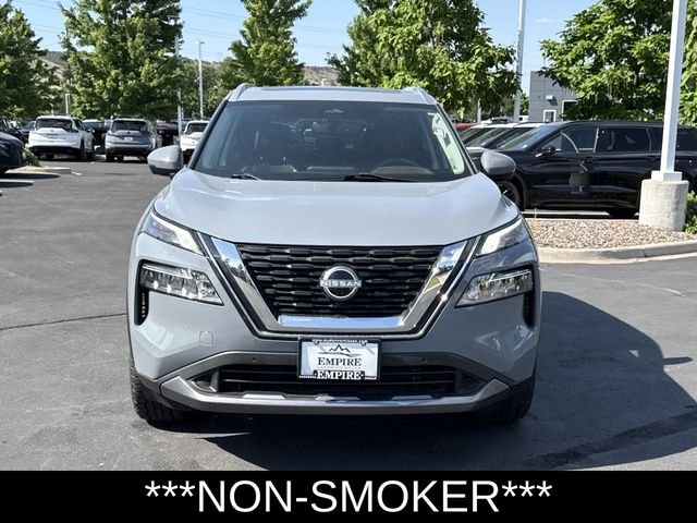 Used 2023 Gray Nissan SL image 10
