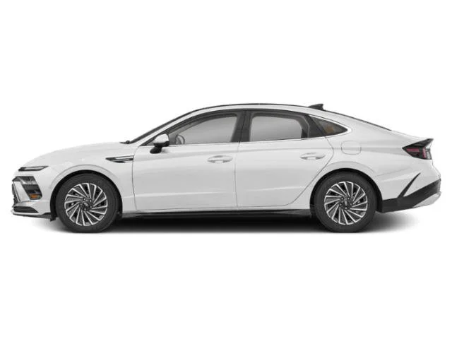 Used 2025 Serenity White Hyundai Limited image 3