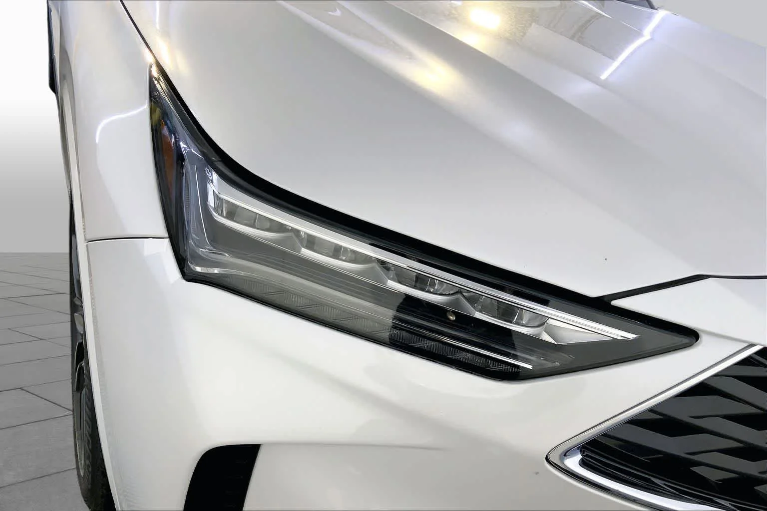 New 2026 Platinum White Pearl Acura With Advance Package image 17