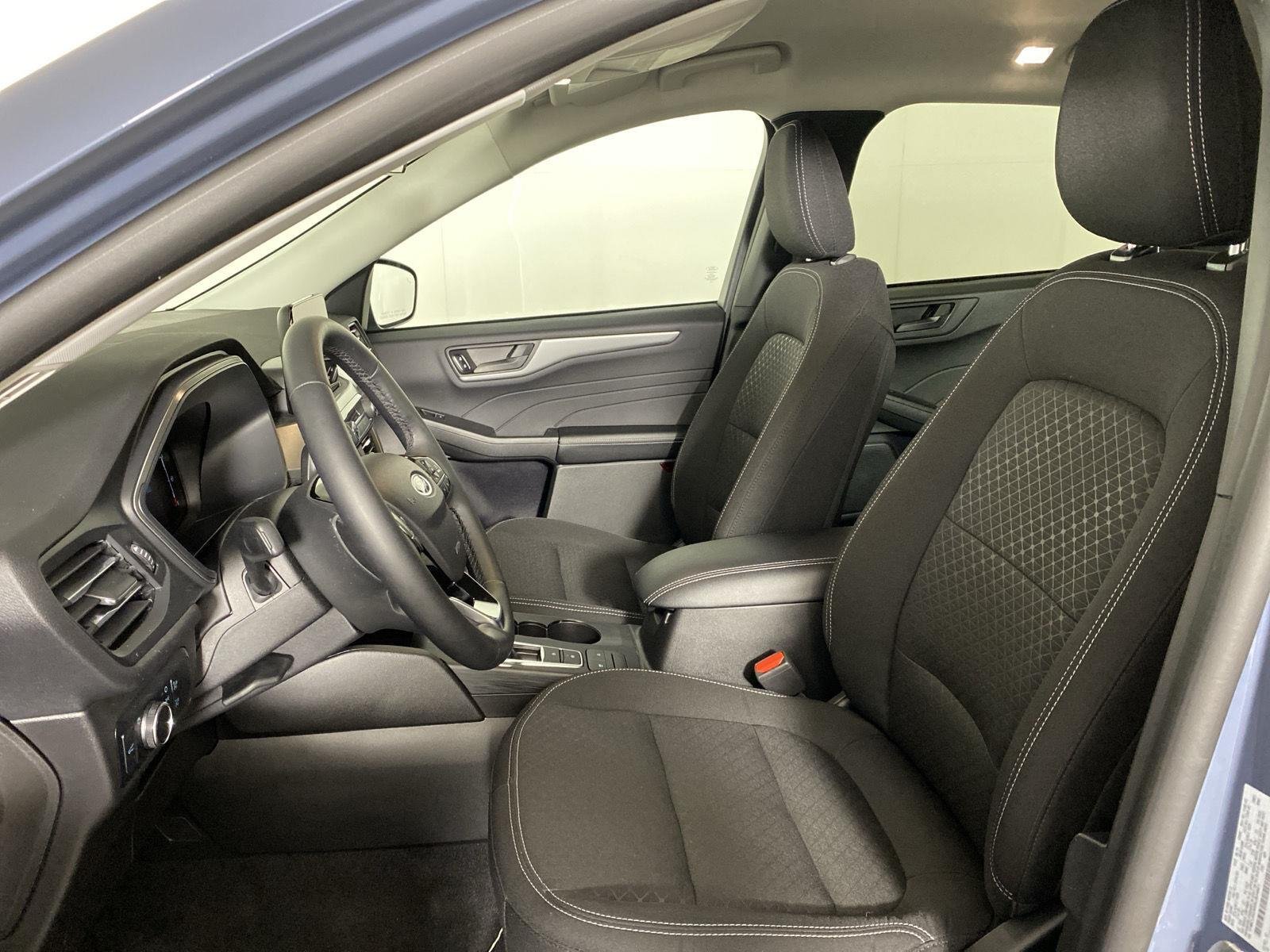 Used 2024 Vapor Blue Ford Active image 13