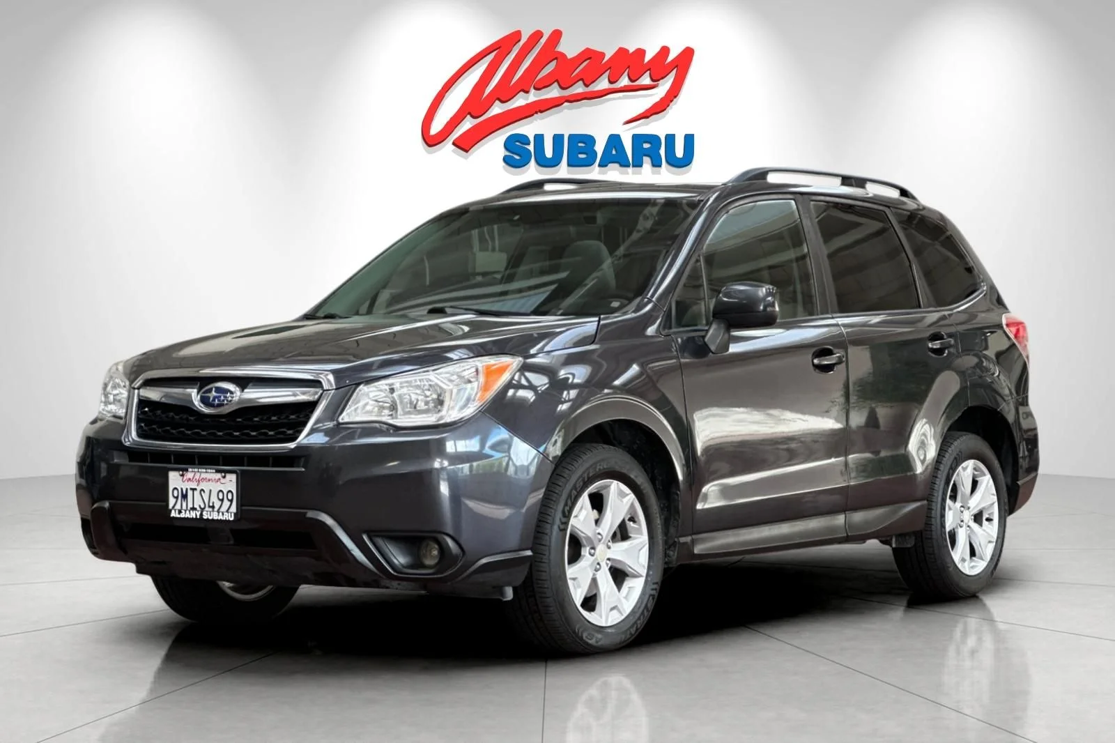 Used 2016 Gray Subaru 2.5i Premium image 9