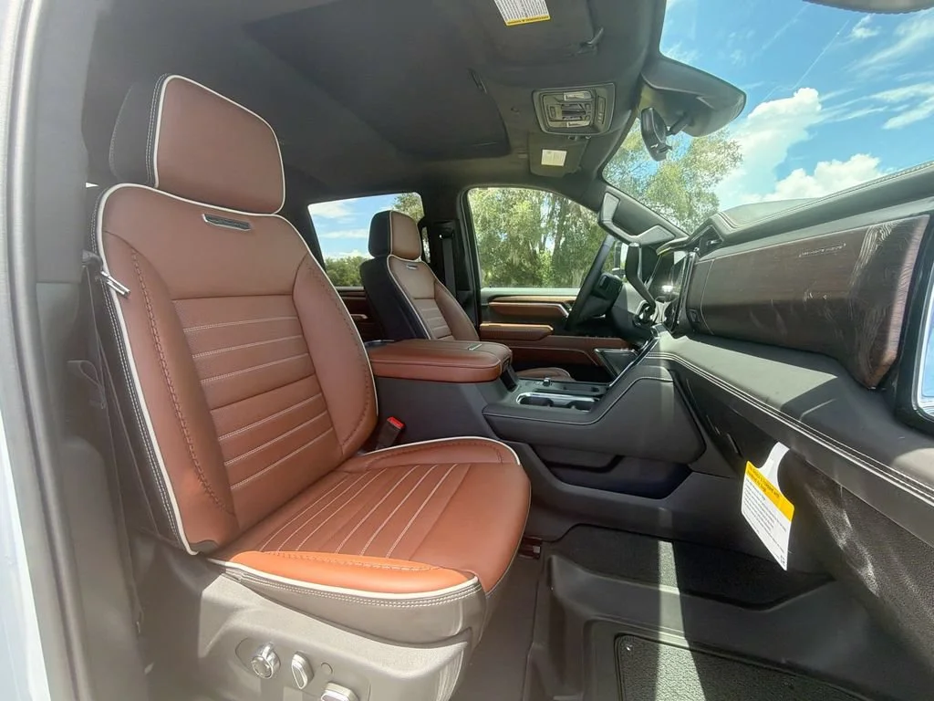 New 2026 Glacier White Tricoat GMC Denali Ultimate image 17