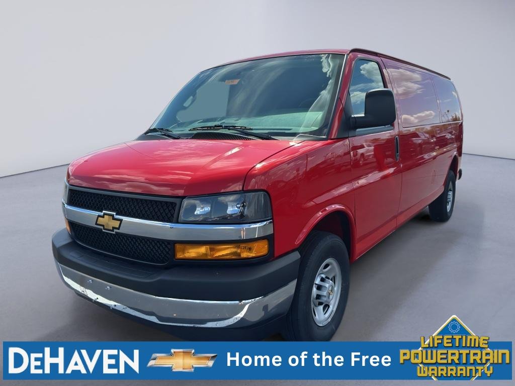 2026 Chevrolet Express 3500 Extended Work Van's photo