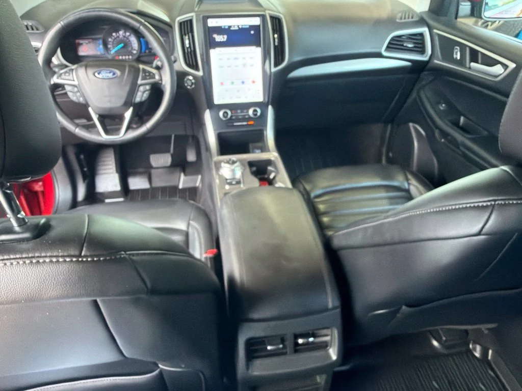 Used 2023 Rapid Red Metallic Tinted Clearcoat Ford SEL image 17
