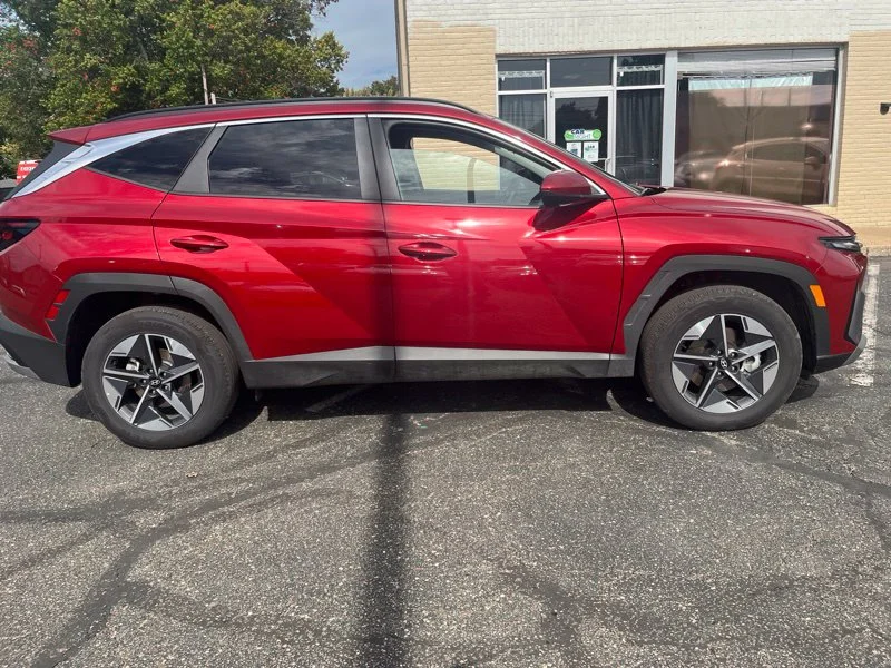 Used 2026 Red Hyundai SEL image 4