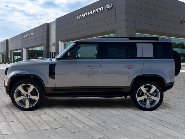 New 2026 Borasco Grey Land Rover X-Dynamic SE image 2