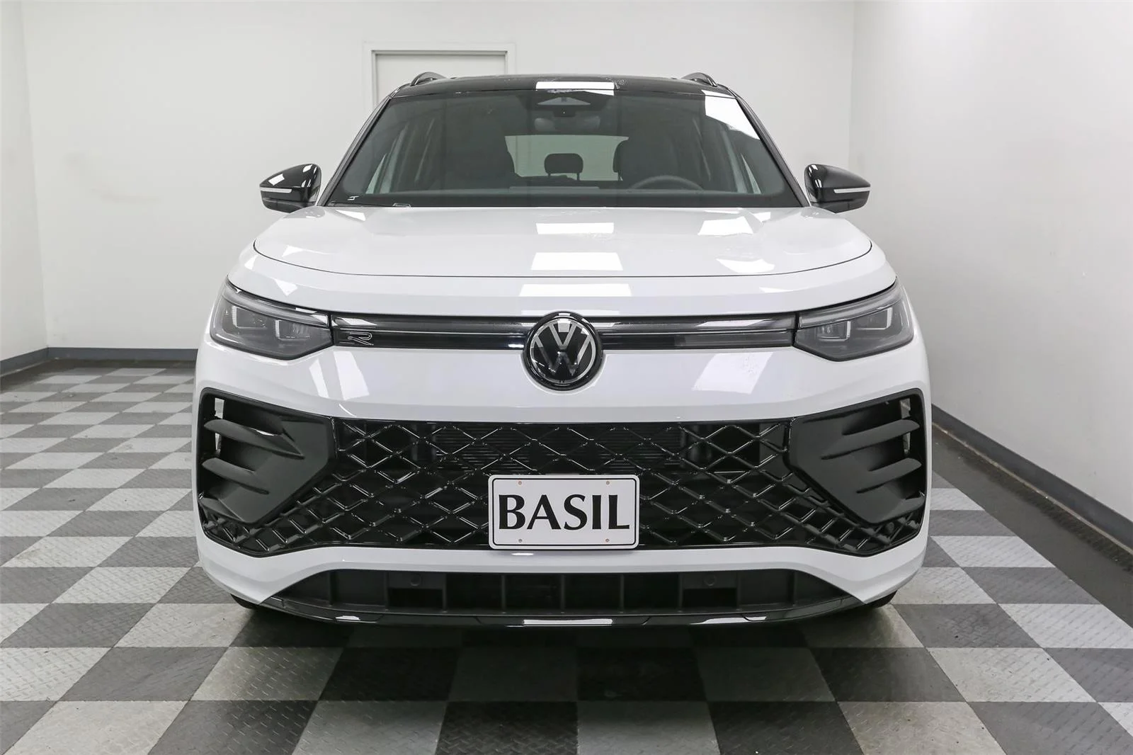 New 2026 Opal White w Deep Black Roof Volkswagen SE R-Line Black image 3