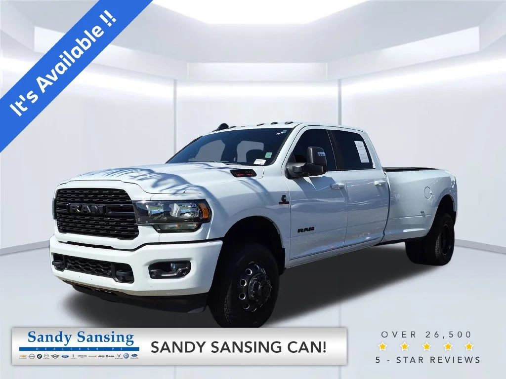 Used 2023 White Ram Big Horn image 1