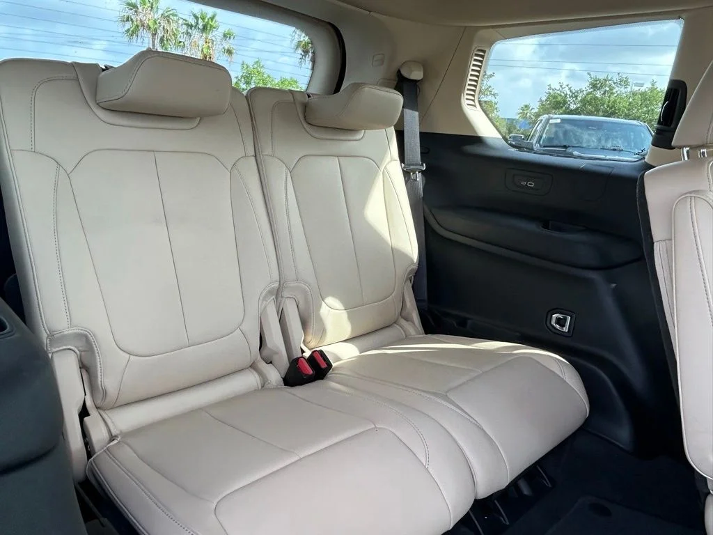 Certified Used 2022 White Jeep Limited image 37