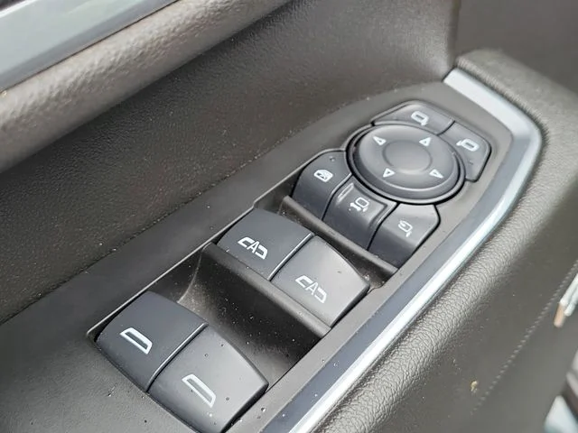 Used 2025 Gray Chevrolet LTZ image 20