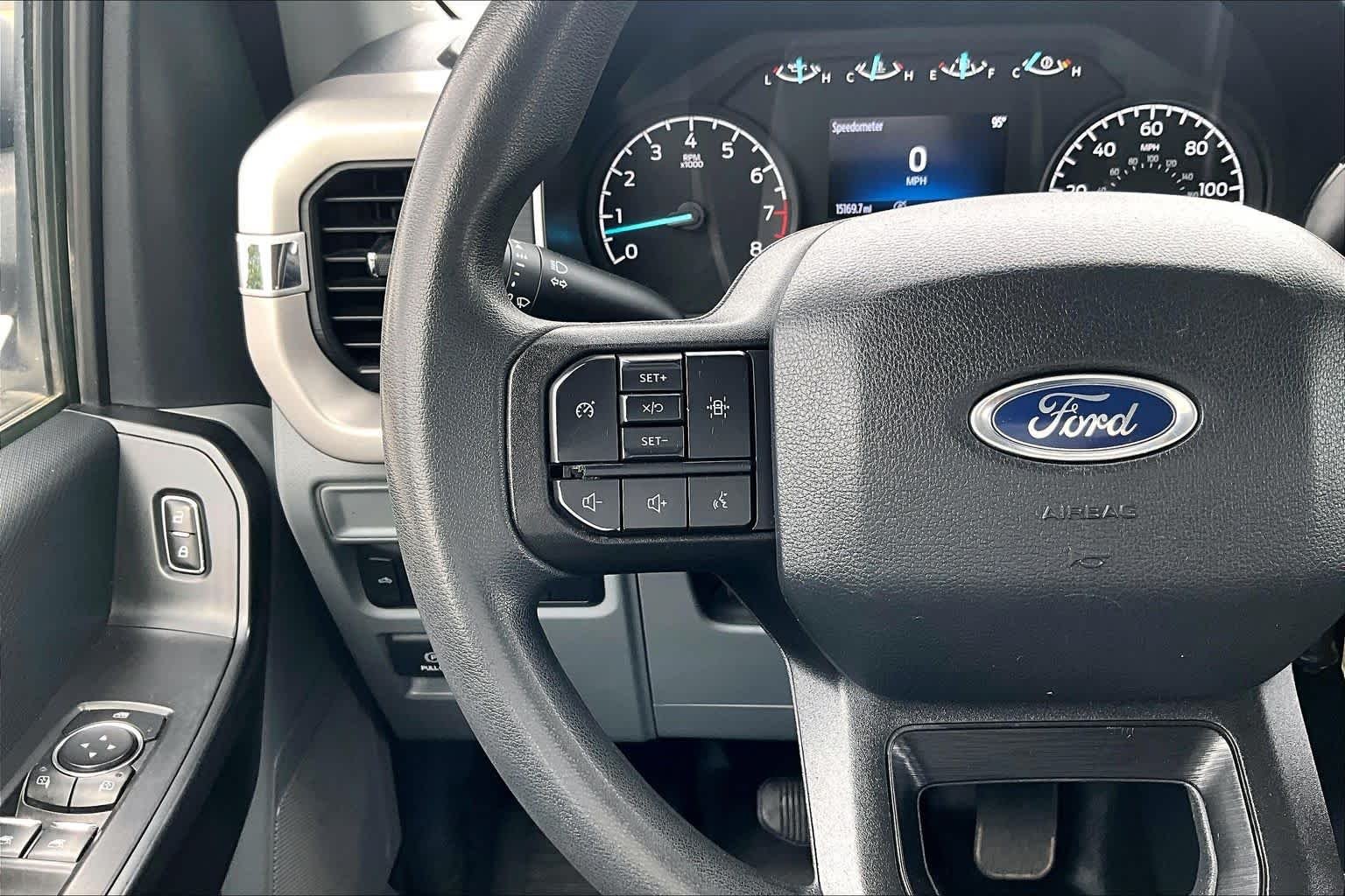 Used 2022 Oxford White Ford XL image 24