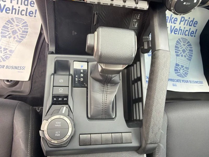 Used 2024  Toyota SR5 image 30