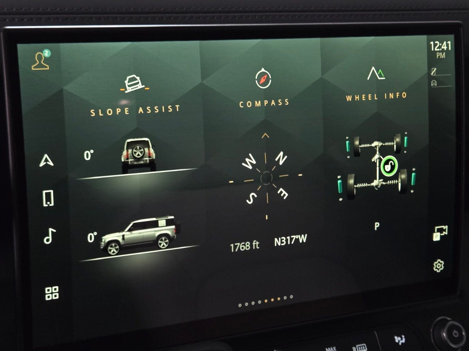 New 2026 Tasman Blue Land Rover X-Dynamic SE image 33