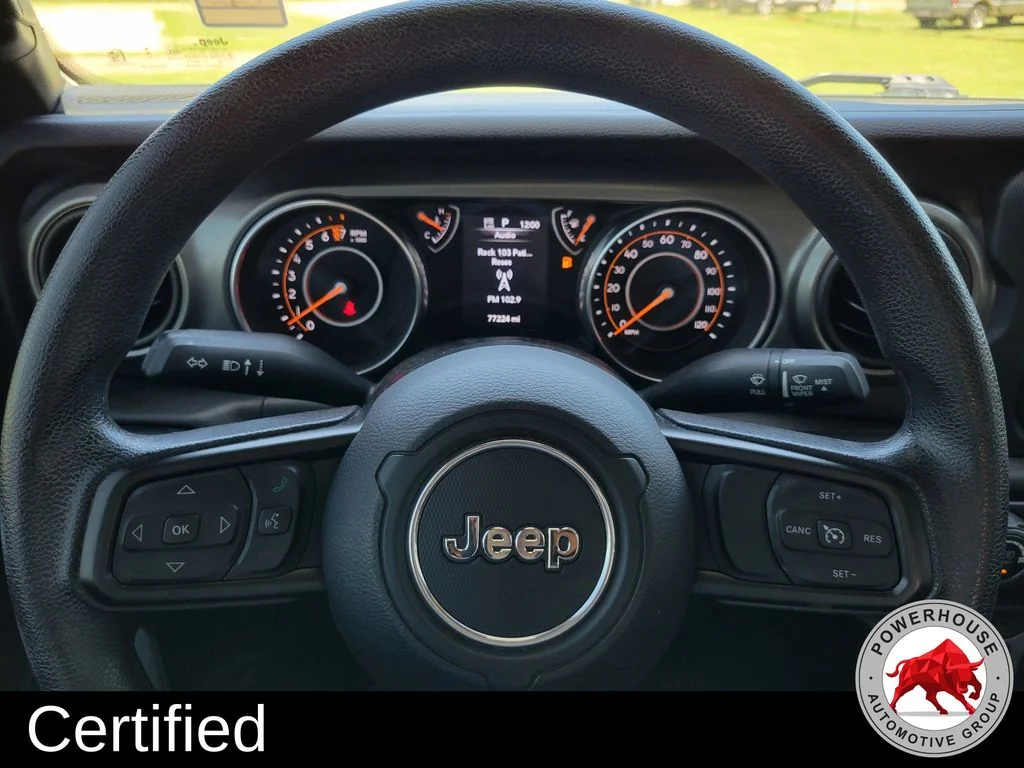 Used 2018 White Jeep Unlimited Sport image 32