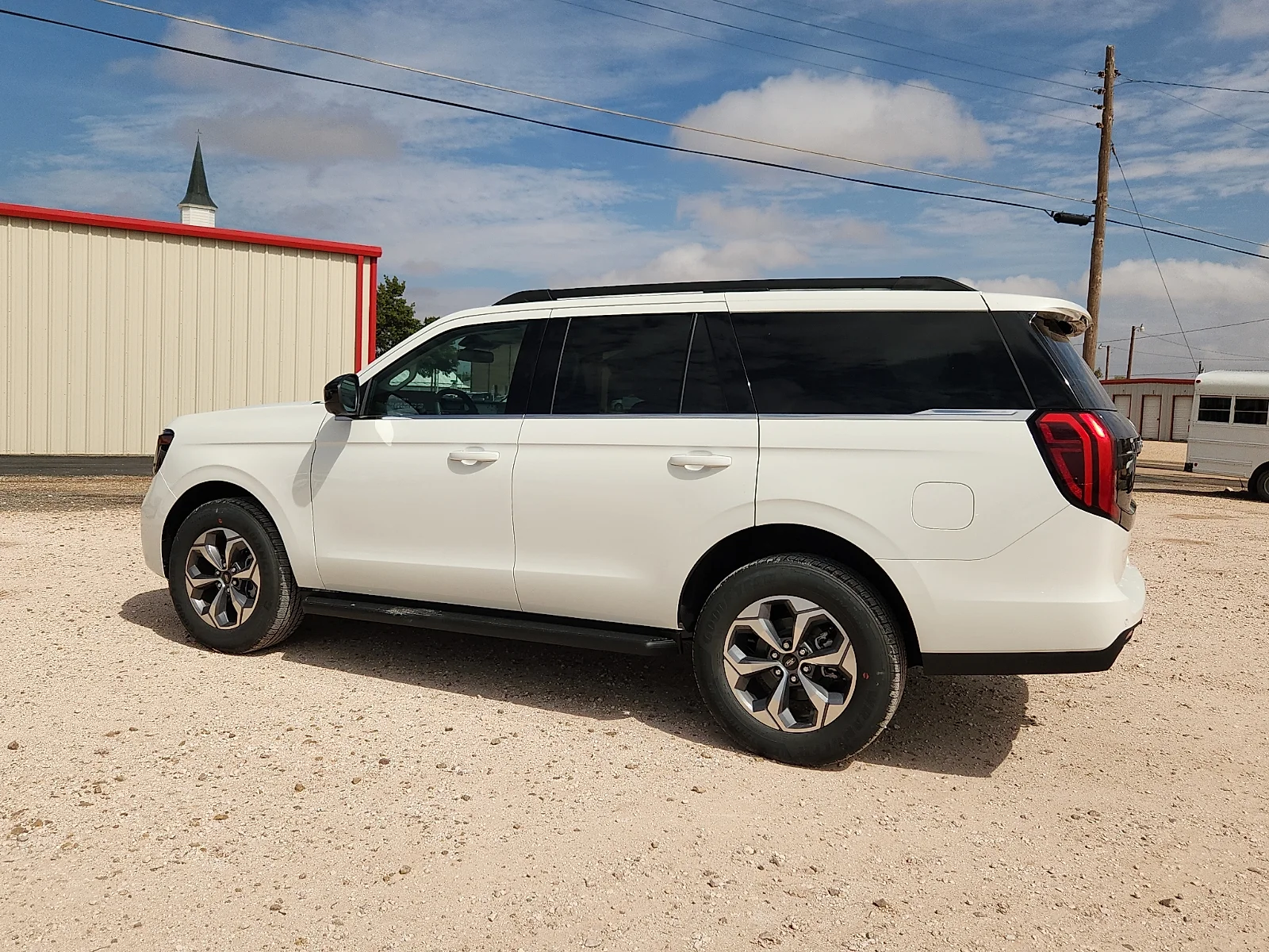 New 2027 Star White Metallic Tri-Coat Ford Active image 4