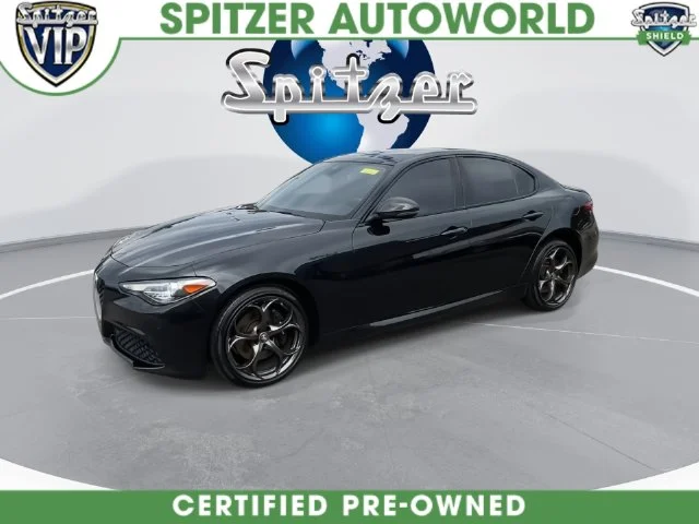 Used 2023 Black Alfa Romeo Estrema image 8