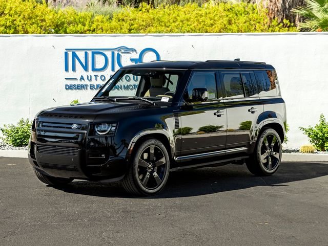 New 2026 Santorini Black Land Rover X-Dynamic SE image 1